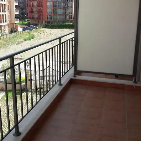 Апартамент Pollo Apartament Слънчев бряг