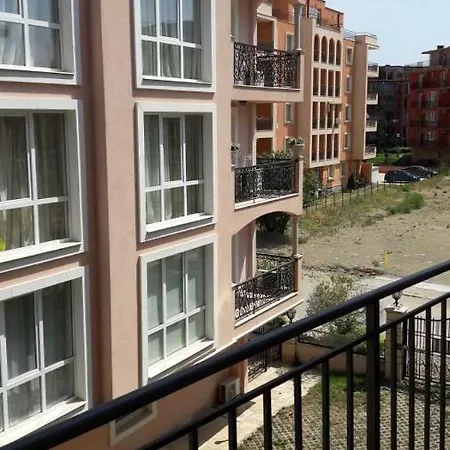 Pollo Apartament Апартамент Слънчев бряг